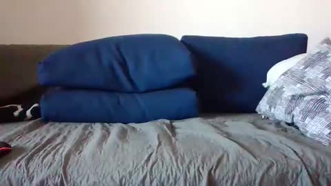 Snapshot of pislezg1 chatting on February 20, 8:28 am pislezg1 online show from February 20, 8:28 am