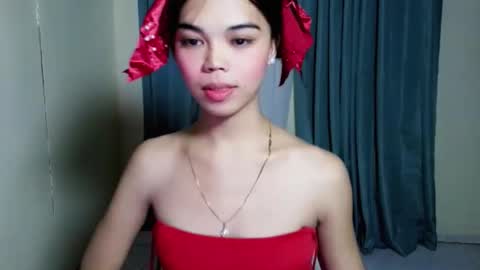 The Girl Named Eyve online show from May 29, 2:48 pm
