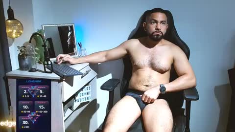 Snapshot of piter_berlin chatting on February 19, 1:08 am piter berlin online show from February 19, 1:08 am