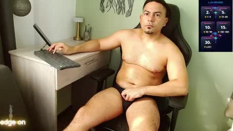 Snapshot of piter_berlin chatting on March 31, 9:15 pm piter berlin online show from March 31, 9:15 pm