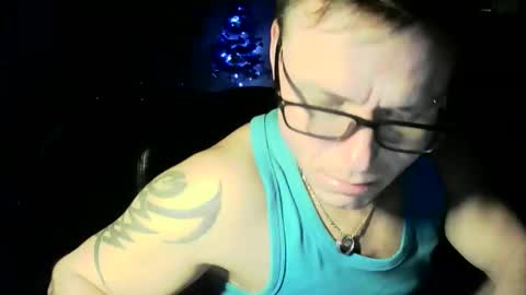 Snapshot of pitrs30sexy chatting on December 17, 1:11 am pitrs30sexy online show from December 17, 1:11 am