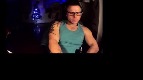 Snapshot of pitrs30sexy chatting on January 5, 10:35 pm pitrs30sexy online show from January 5, 10:35 pm