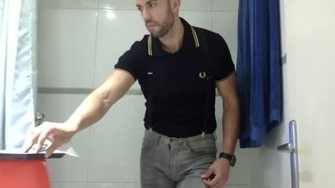 pitruki00 online show from March 6, 9:33 pm