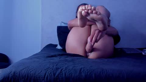 pitufa__ online show from February 13, 9:00 pm