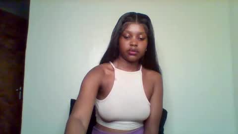 Snapshot of pixie_roman chatting on January 10, 5:26 pm Majesty online show from January 10, 5:26 pm