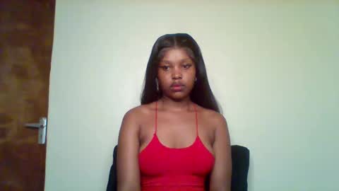 Snapshot of pixie_roman chatting on January 11, 8:19 am Majesty online show from January 11, 8:19 am