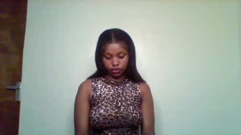 Snapshot of pixie_roman chatting on March 5, 2:02 pm Majesty online show from March 5, 2:02 pm