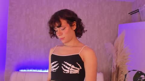 cris online show from September 19, 4:25 am