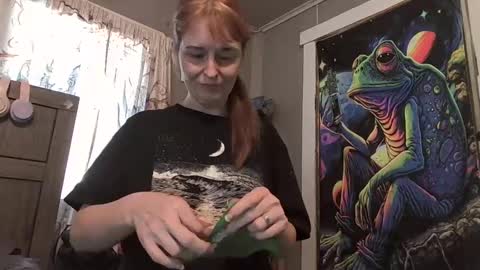 pizzedwife online show from March 22, 4:32 pm