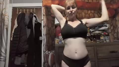 pizzedwife online show from March 29, 3:28 am