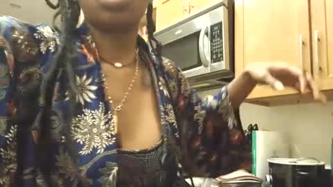 Snapshot of planetvee chatting on September 22, 9:50 pm Planetvee online show from September 22, 9:50 pm