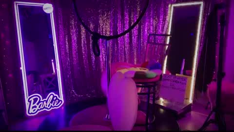 Dumb bimbo fuck doll online show from January 25, 8:10 am