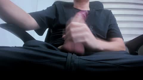 Snapshot of player_onee chatting on February 20, 10:48 pm player_onee online show from February 20, 10:48 pm