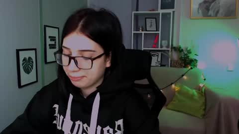 Sophie online show from December 18, 11:13 am