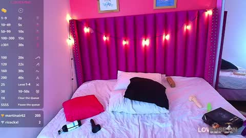 SAMARA  online show from December 14, 8:29 pm