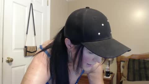 Snapshot of playfulkitten17 chatting on September 13, 3:12 pm playfulkitten17 online show from September 13, 3:12 pm