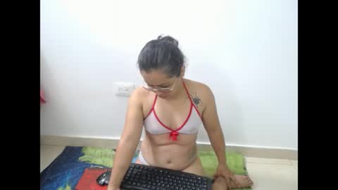 playfullpaulina online show from April 21, 3:28 pm