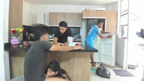   online show from March 11, 3:12 pm