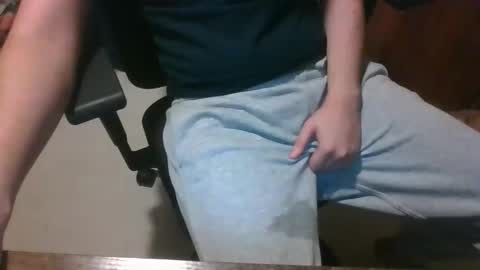Snapshot of playitsaif11023 chatting on December 6, 5:55 pm playitsaif11023 online show from December 6, 5:55 pm