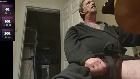 Play Me online show from February 5, 6:35 am