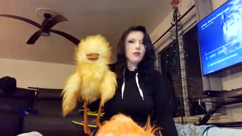 pleasantdinosaurus7537 online show from January 13, 2:44 pm