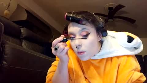 pleasantdinosaurus7537 online show from January 16, 1:31 am