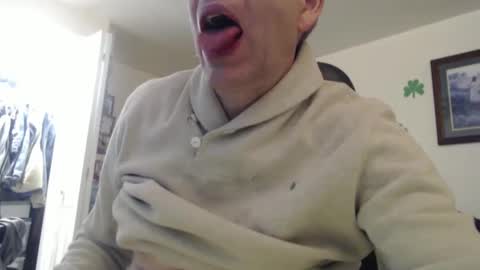 Snapshot of pleasuregiver50 chatting on February 2, 10:24 am Pleasure Giver online show from February 2, 10:24 am