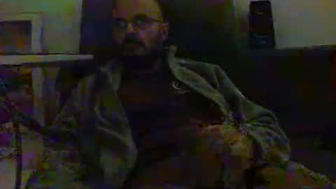 Snapshot of plu07f3520 chatting on October 14, 9:15 pm plu07f3520 online show from October 14, 9:15 pm
