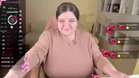 Snapshot of plum_pie__ chatting on September 26, 7:29 pm Alice online show from September 26, 7:29 pm