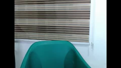 plumnjuicyx online show from November 21, 11:03 pm