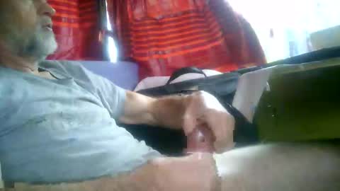 Fratzz online show from December 5, 12:00 pm