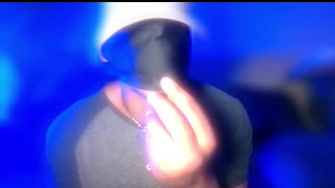 StraightPlush online show from December 5, 7:39 am