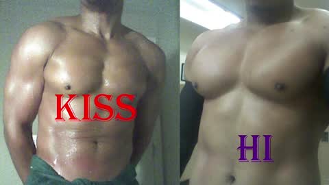 StraightPlush online show from April 6, 3:48 am