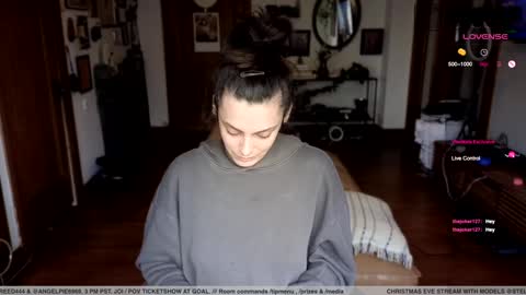 Snapshot of pnkgf chatting on December 22, 8:25 pm pnkgf online show from December 22, 8:25 pm