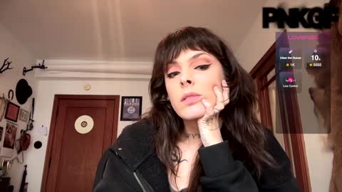 Snapshot of pnkgf chatting on January 19, 11:00 pm pnkgf online show from January 19, 11:00 pm