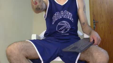 Snapshot of po3t3r0 chatting on December 14, 12:16 am juan online show from December 14, 12:16 am