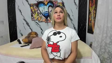 Snapshot of pocahontas_98113116 chatting on December 6, 12:34 am lesly pagina azul pocahontas982 online show from December 6, 12:34 am