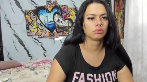 Snapshot of pocahontas_98113116 chatting on January 13, 2:00 pm lesly pagina azul pocahontas982 online show from January 13, 2:00 pm