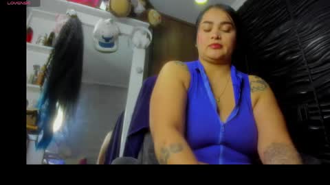 Snapshot of pocahontas_d chatting on April 21, 6:41 am catalina online show from April 21, 6:41 am