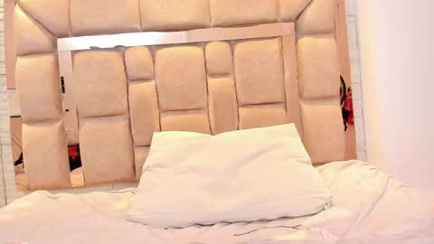 Pocahontas  online show from May 11, 4:04 pm