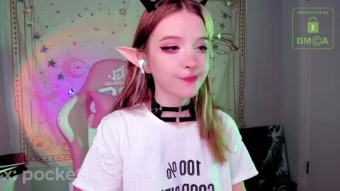 pocketrocket_ online show from October 23, 10:52 pm