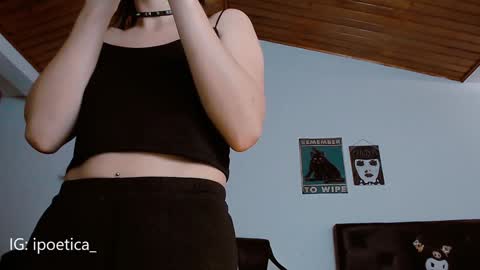 IG ipoetica  online show from January 4, 8:37 pm