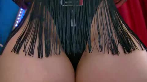 poison_milf_ online show from February 27, 5:07 am