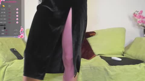 Holy Blonde online show from February 10, 10:19 am