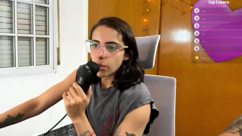 Poison Ivy online show from February 19, 11:23 pm