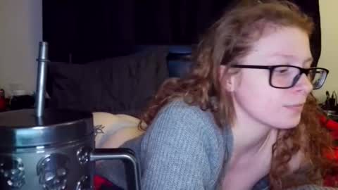 poisonivyy95 online show from June 4, 1:55 am
