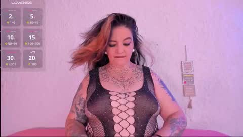 poisson_ivy_ online show from December 17, 7:42 pm