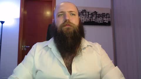 Snapshot of polar_bear91 chatting on February 25, 2:14 am Bear online show from February 25, 2:14 am