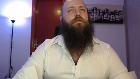 Snapshot of polar_bear91 chatting on February 28, 1:58 am Bear online show from February 28, 1:58 am