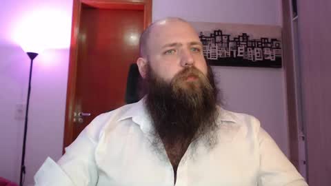 Snapshot of polar_bear91 chatting on March 8, 5:28 am Bear online show from March 8, 5:28 am